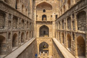 ugrasen ki baoli, 